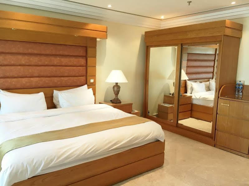 Mirage Suites Кувейт Екстериор снимка